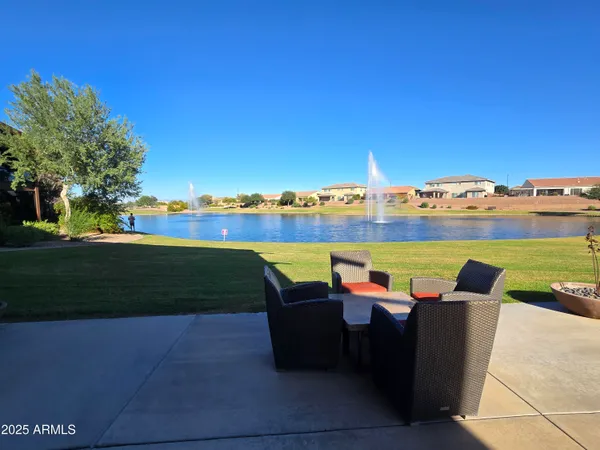 $512,000 | 2358 East Runaway Bay Place, Gilbert, AZ 85298