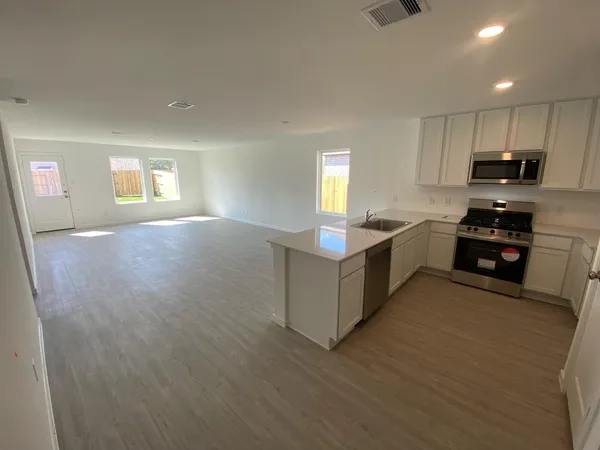 $1,750 | 11762 Brinkburn Court, Conroe, TX 77306