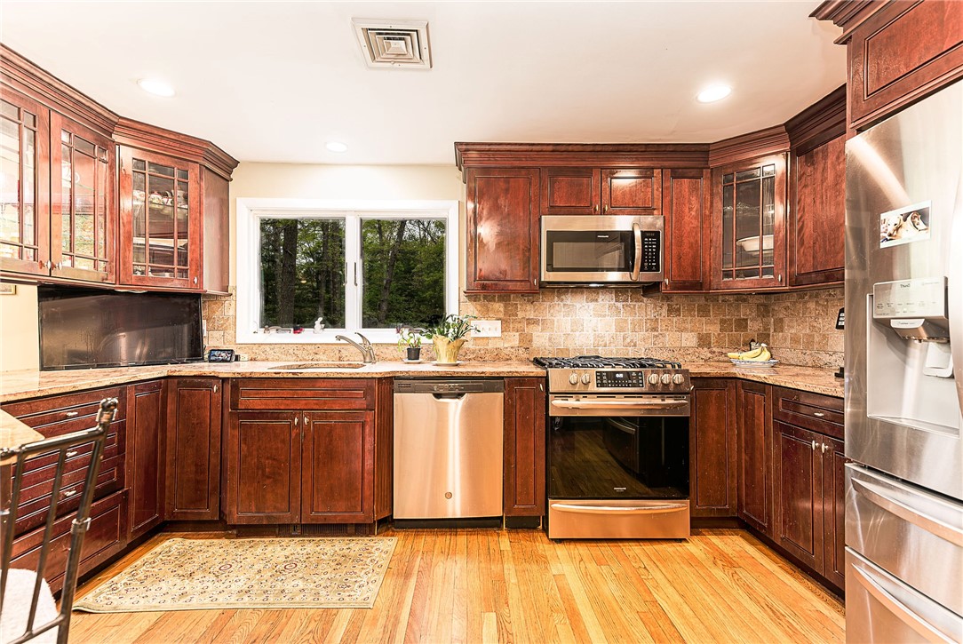 529 Shippeetown Road East Greenwich, RI 02818 - Photo 17 of 46