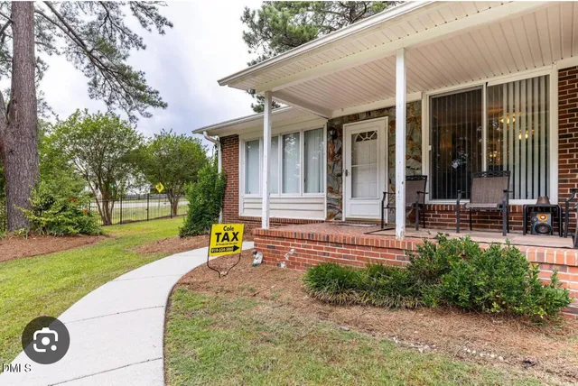 $650,000 | 3009 Sanderford Road, Raleigh, NC 27610