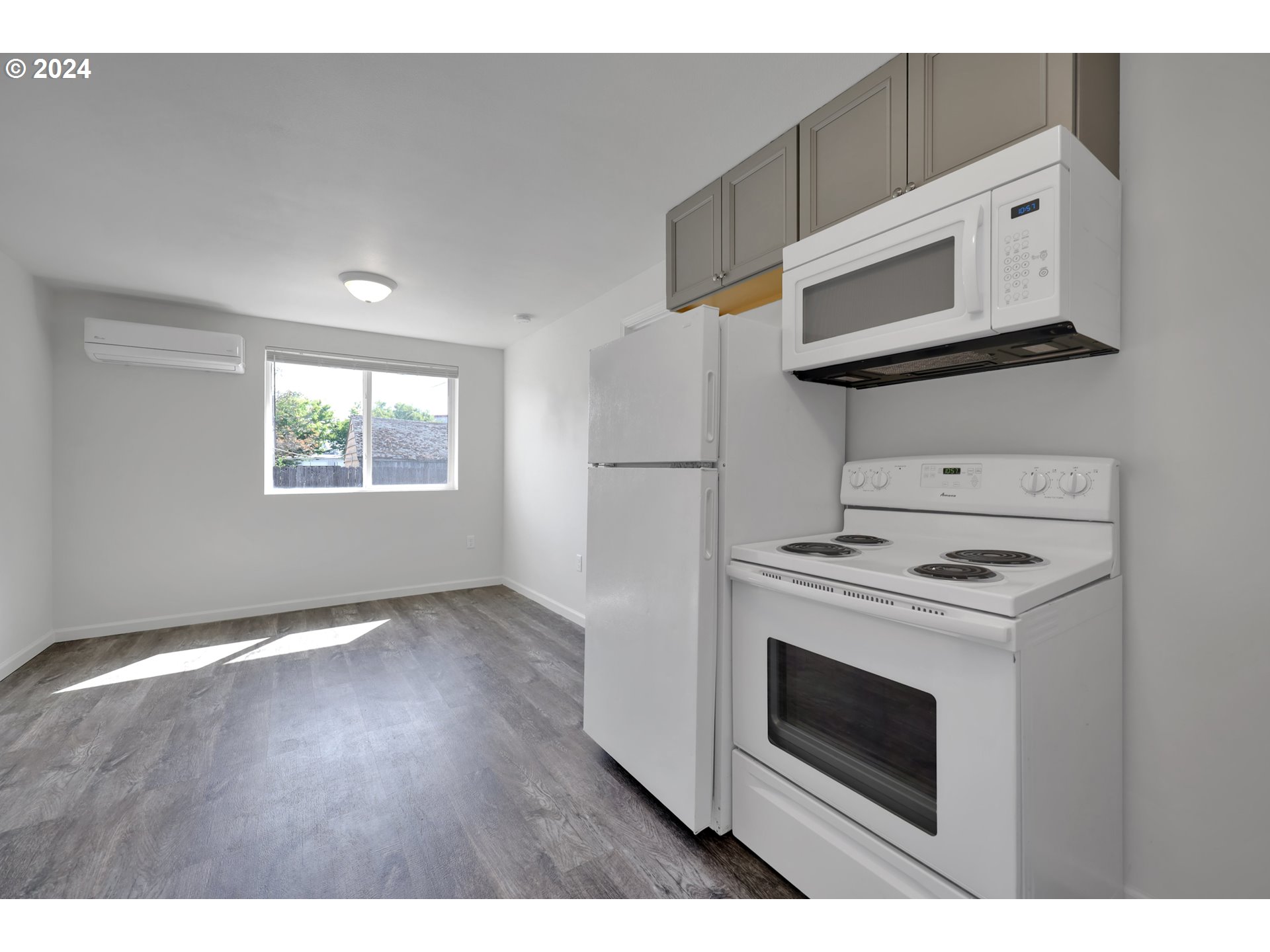 370 North Seneca Road Eugene, OR 97402 - Photo 23 of 38 Unit #2