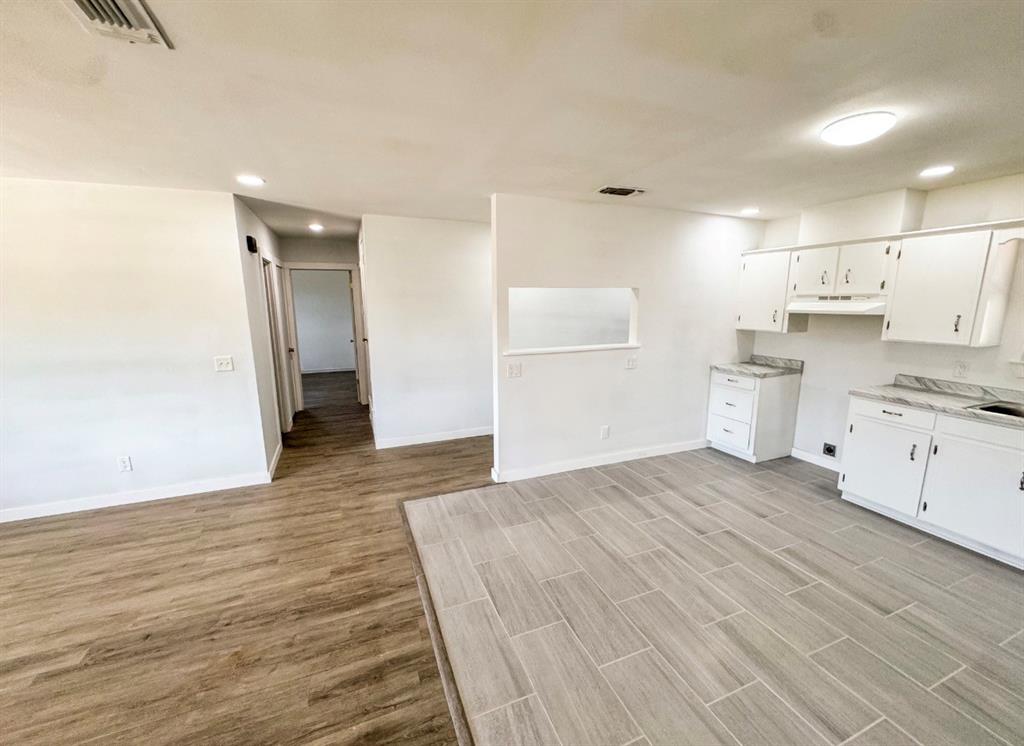 119 Autumn Drive Early, TX 76802 - Photo 13 of 29 a bathroom with a sink a toilet and shower