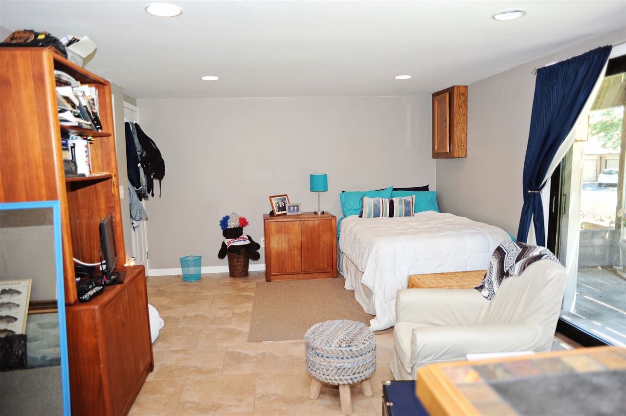370 Willow Grove Lane Rochester, MI 48307 - Photo 28 of 46 31293879-40.JPG