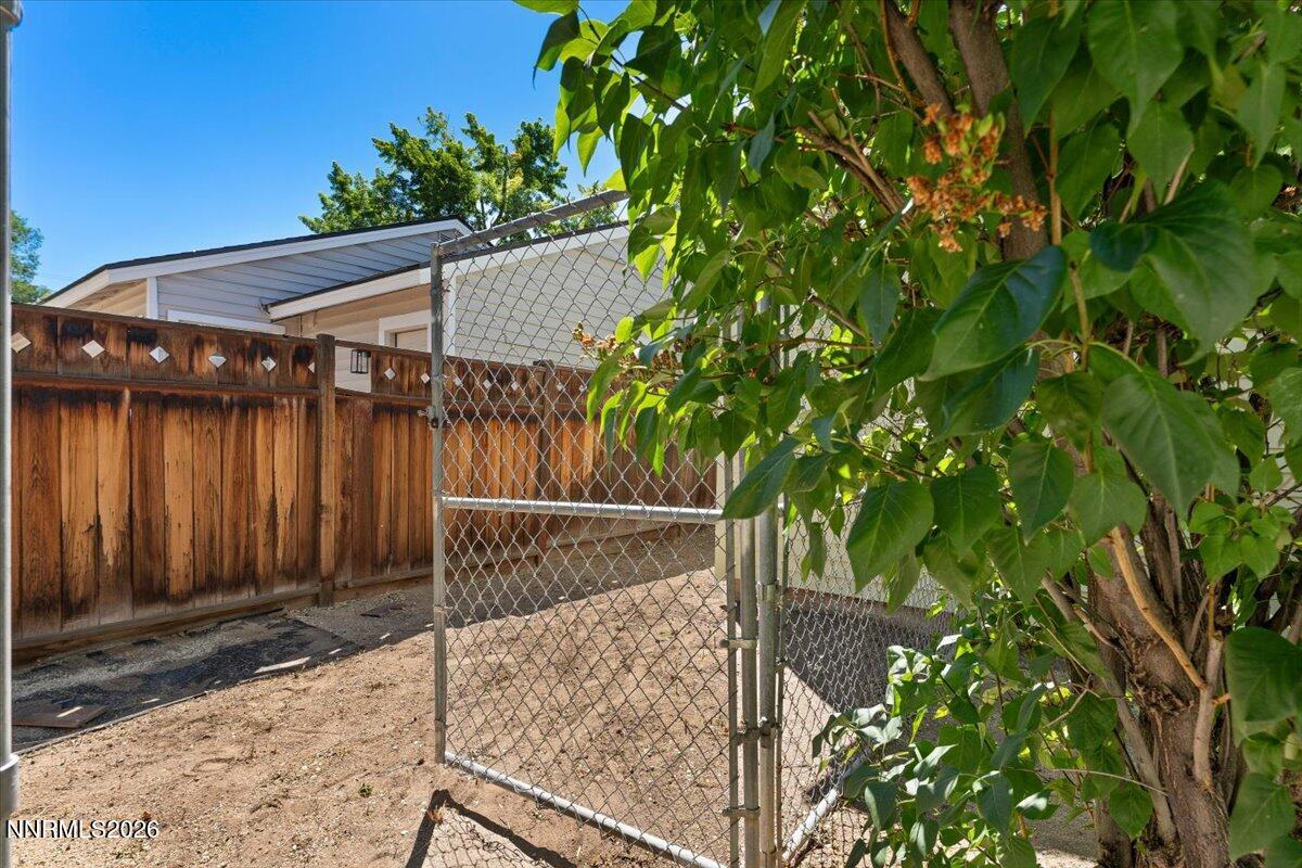1839 Westfield Avenue Reno, NV 89509 - Photo 37 of 39 40-1839 Westfield Ave Reno NV 89509 (40
