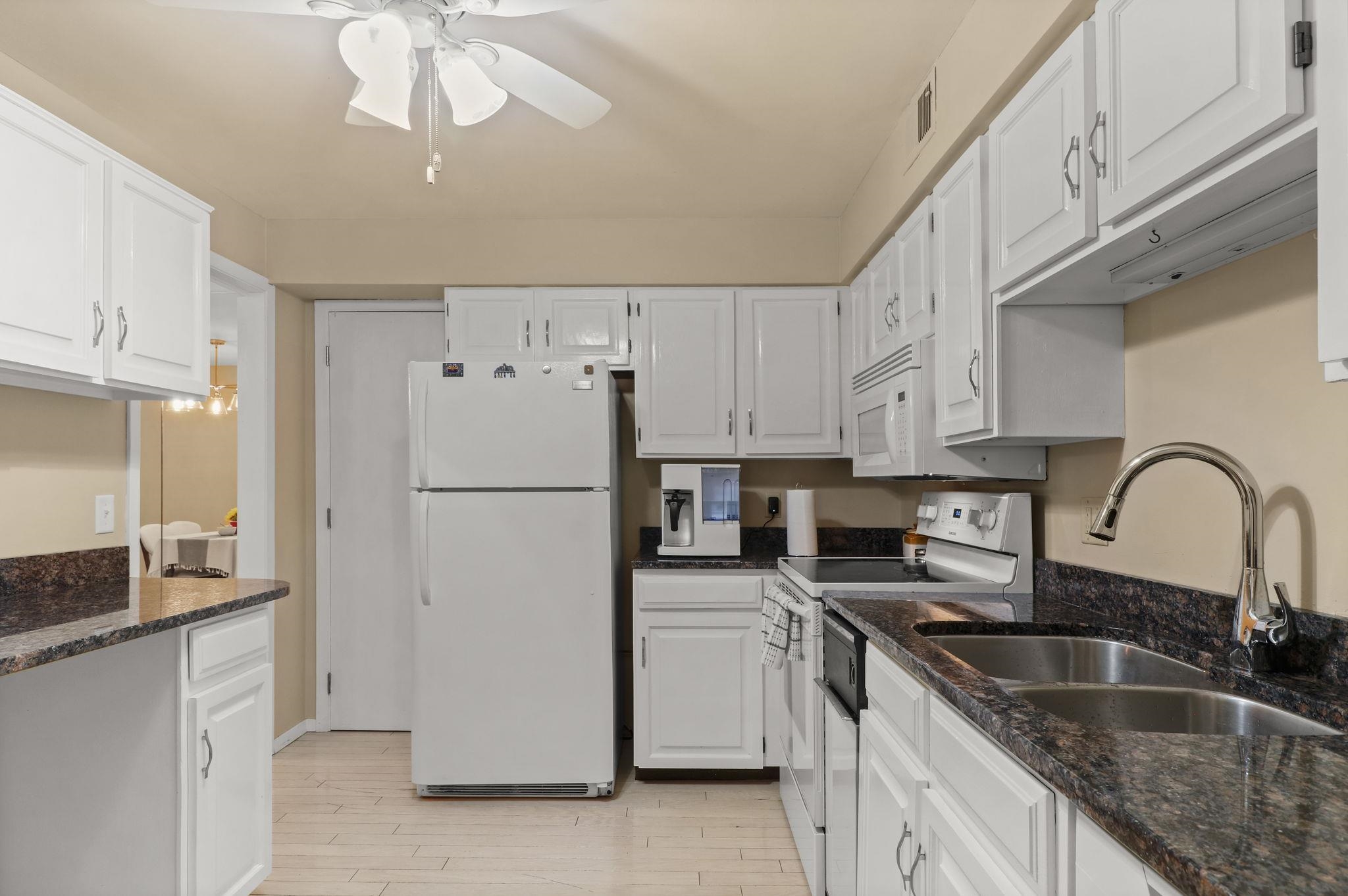 6407 Bridge, Unit 103 Madison, WI 53713 - Photo 11 of 22