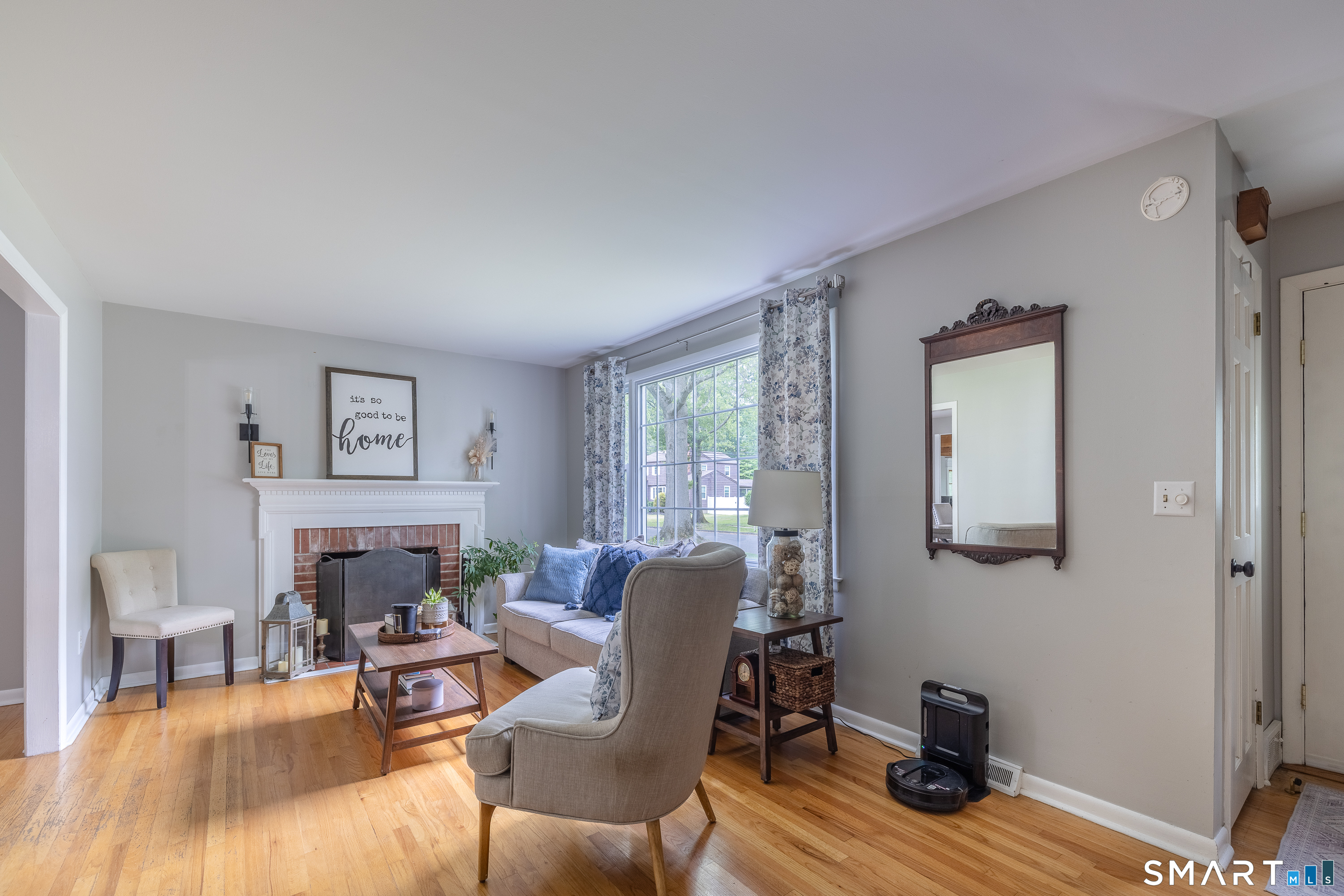 195 Luanne Road Stratford, CT 06614 - Photo 4 of 40
