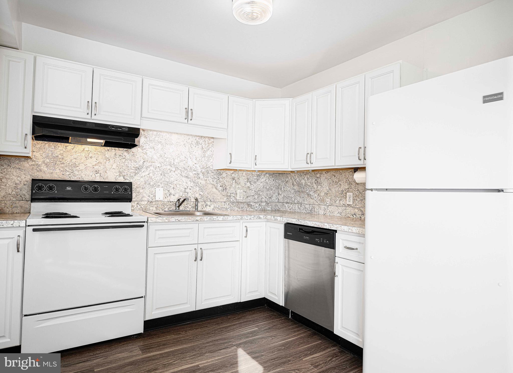 2 Louise Court Rising Sun, MD 21911 - Photo 8 of 29 KITCHEN