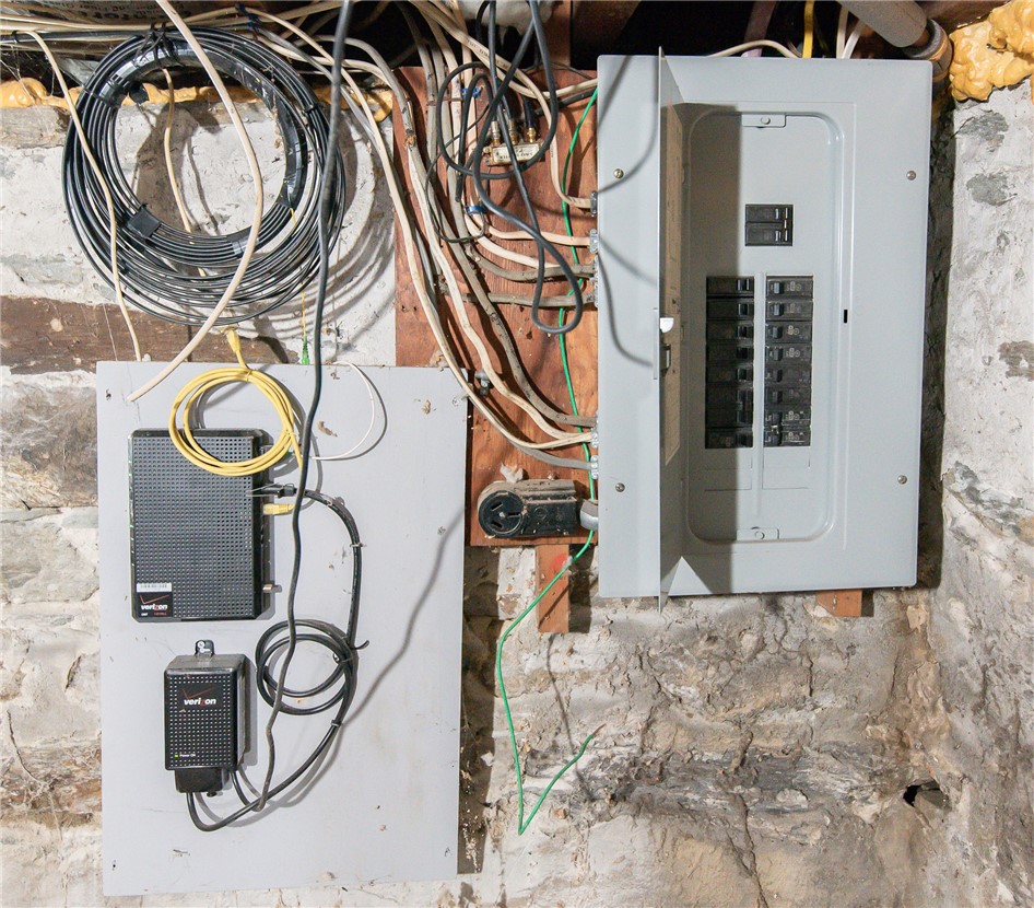 217 4th Avenue Woonsocket, RI 02895 - Photo 25 of 34