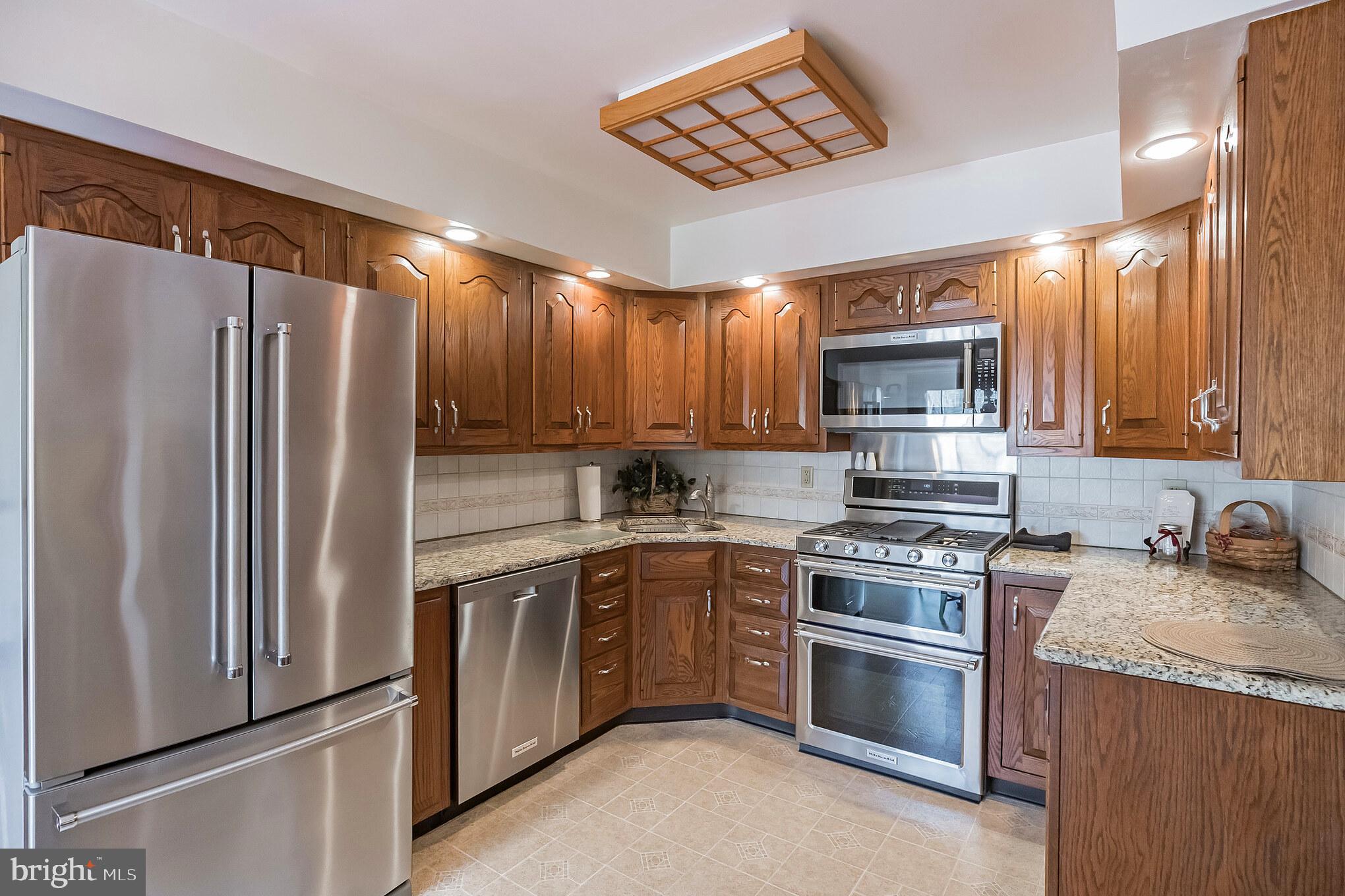 9714 Wynmill Road Philadelphia, PA 19115 - Photo 11 of 29