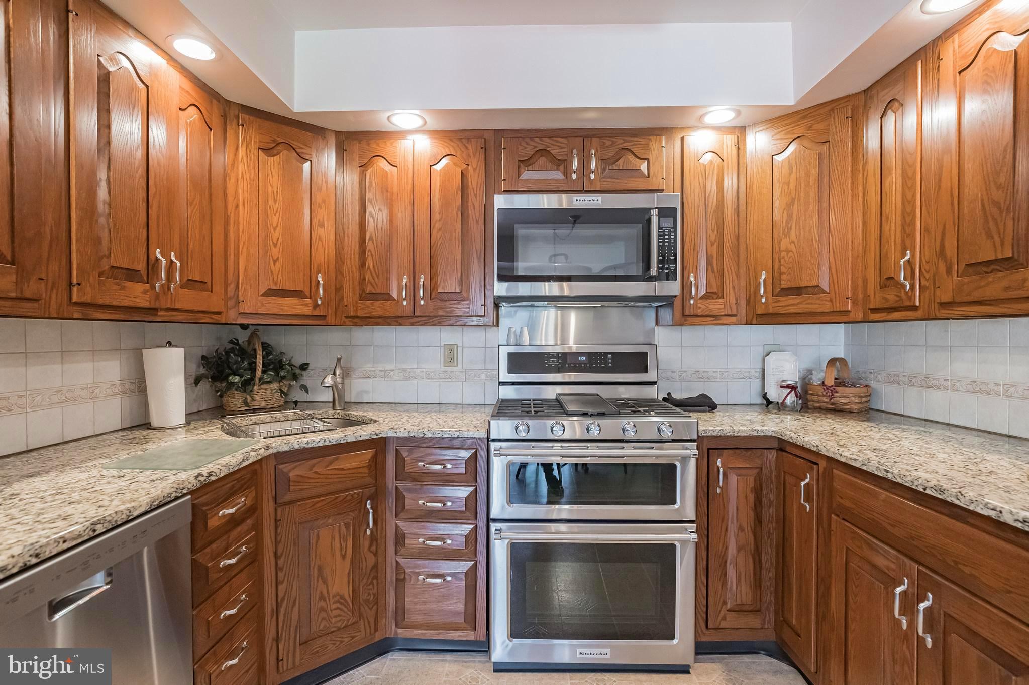9714 Wynmill Road Philadelphia, PA 19115 - Photo 12 of 29