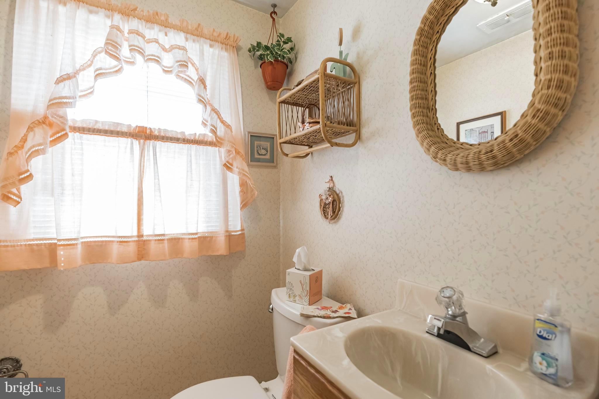 9714 Wynmill Road Philadelphia, PA 19115 - Photo 14 of 29
