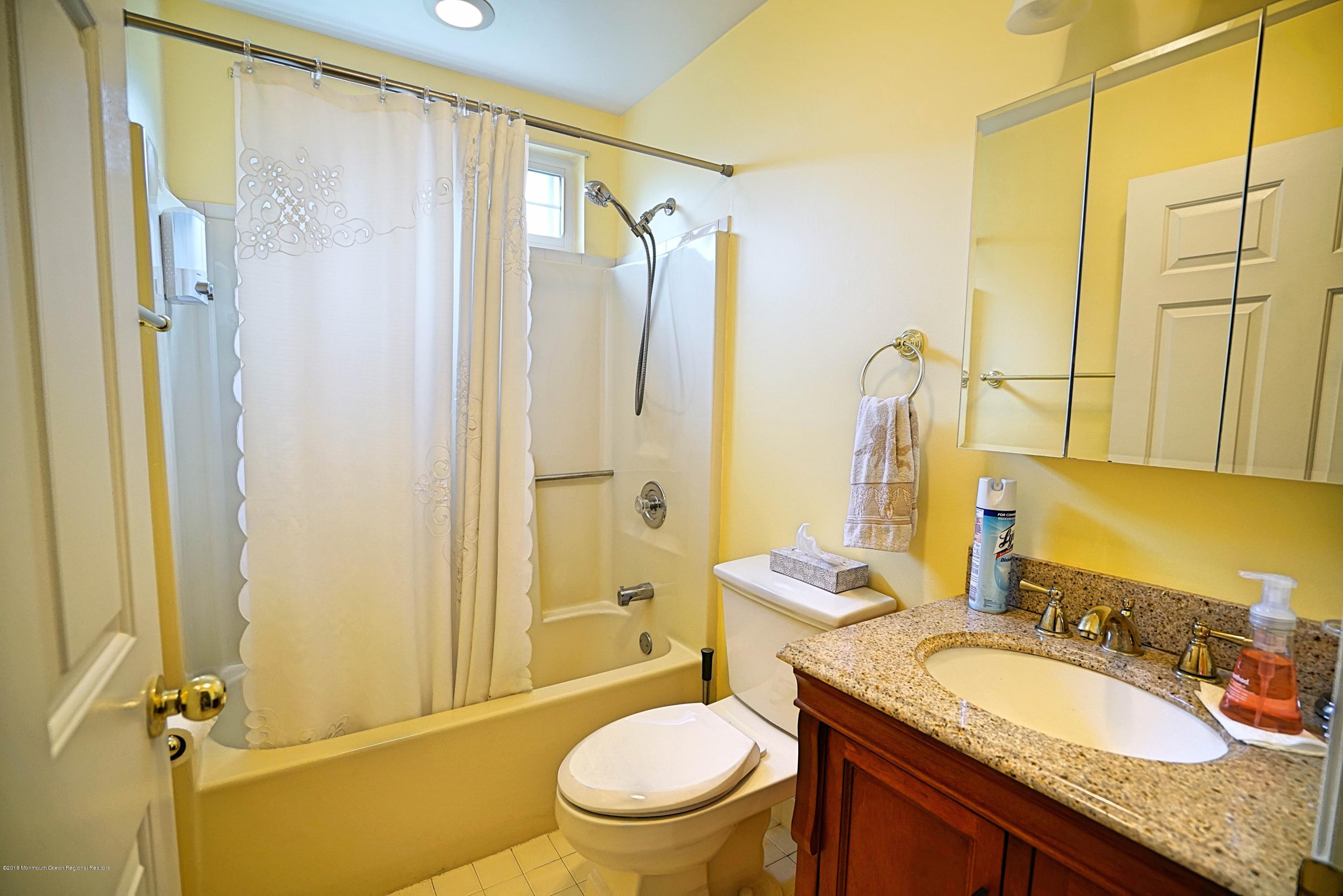 1 Bridle Path Tinton Falls, NJ 07753 - Photo 9 of 15 DSC09769_Fotor