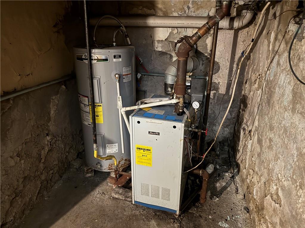 431 1st Street Allison, PA 15413 - Photo 15 of 15 a utility room with dryer and washer