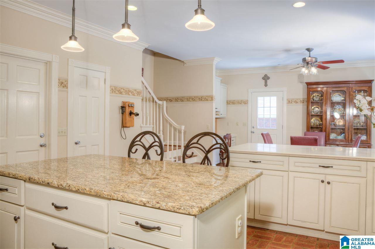 2042 Country Ridge Place Vestavia Hills, AL 35243 - Photo 12 of 46