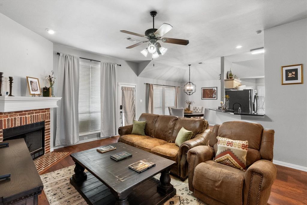 1014 Baltic Avenue Midlothian, TX 76065 - Photo 8 of 36