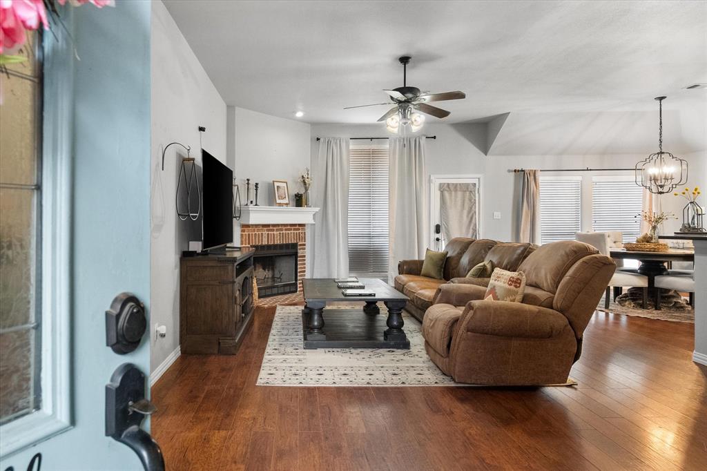 1014 Baltic Avenue Midlothian, TX 76065 - Photo 10 of 36