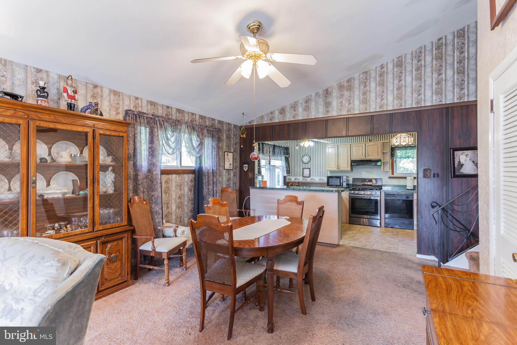 380 Springhouse Road King of Prussia, PA 19406 - Photo 5 of 23 Dining area & kitchen