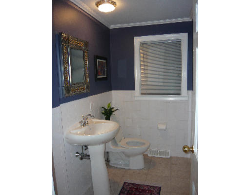 82 Thunder Road Sudbury, MA 01776 - Photo 8 of 23 Gallery Image 8