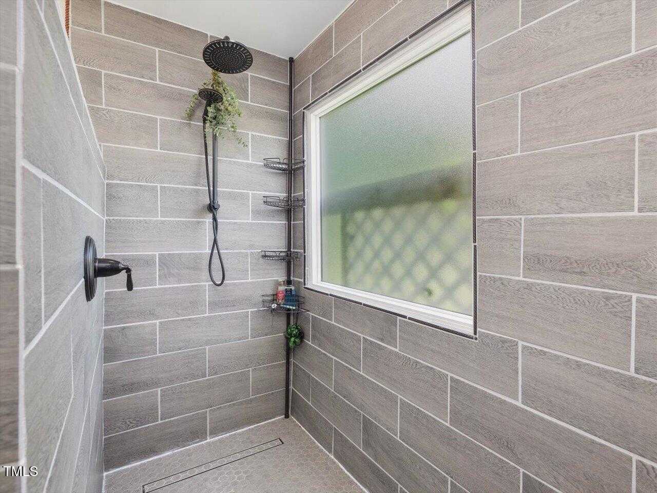1100 Sky Point Court Raleigh, NC 27603 - Photo 27 of 61 32-Primary Bathroom