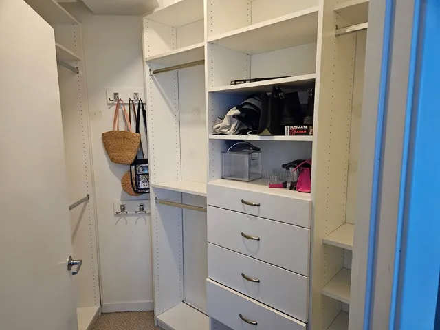 $4,150 | 909 West Washington Boulevard, Unit 708, Chicago, IL 60607