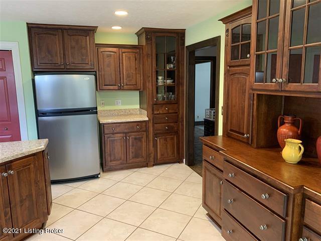 7064 Loretto Road Bardstown, KY 40004 - Photo 25 of 75 183407-10