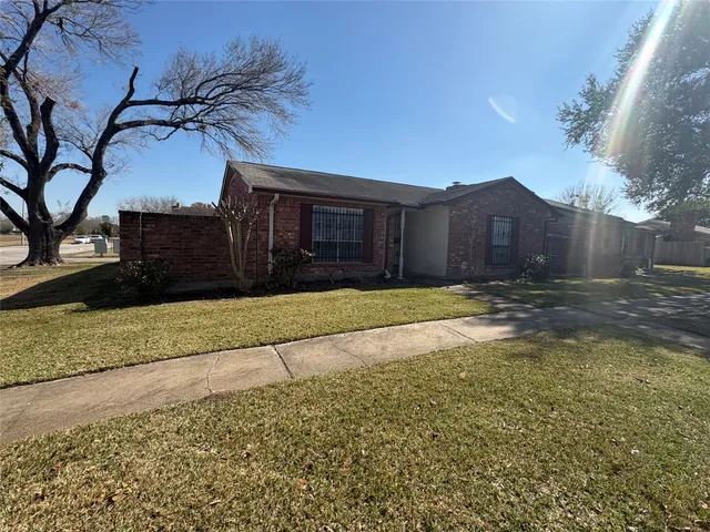$1,395 | 12859 Clarewood Drive, Houston, TX 77072