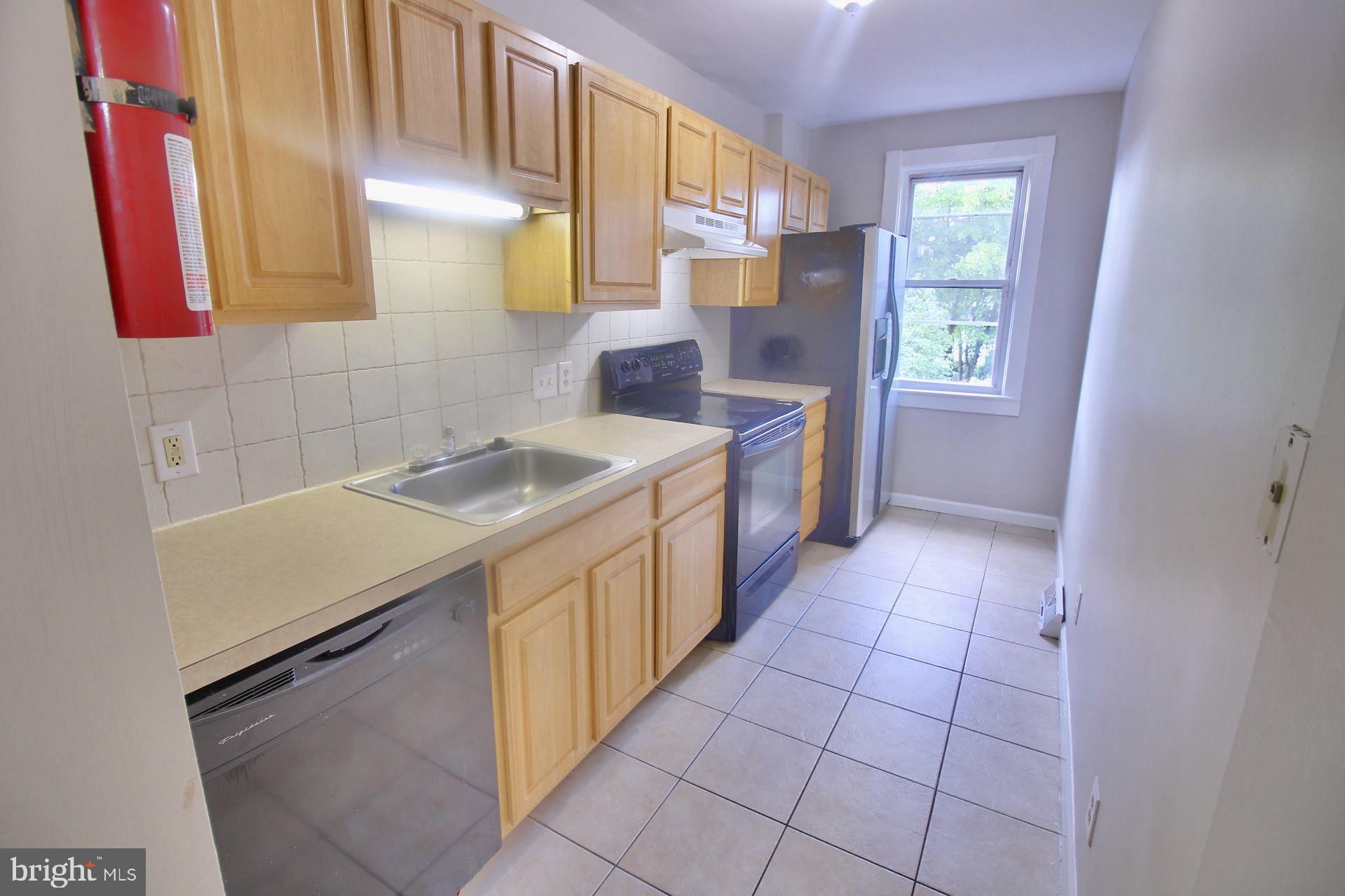 1146 Birch Street Reading, PA 19604 - Photo 10 of 26 Gallery Image 10