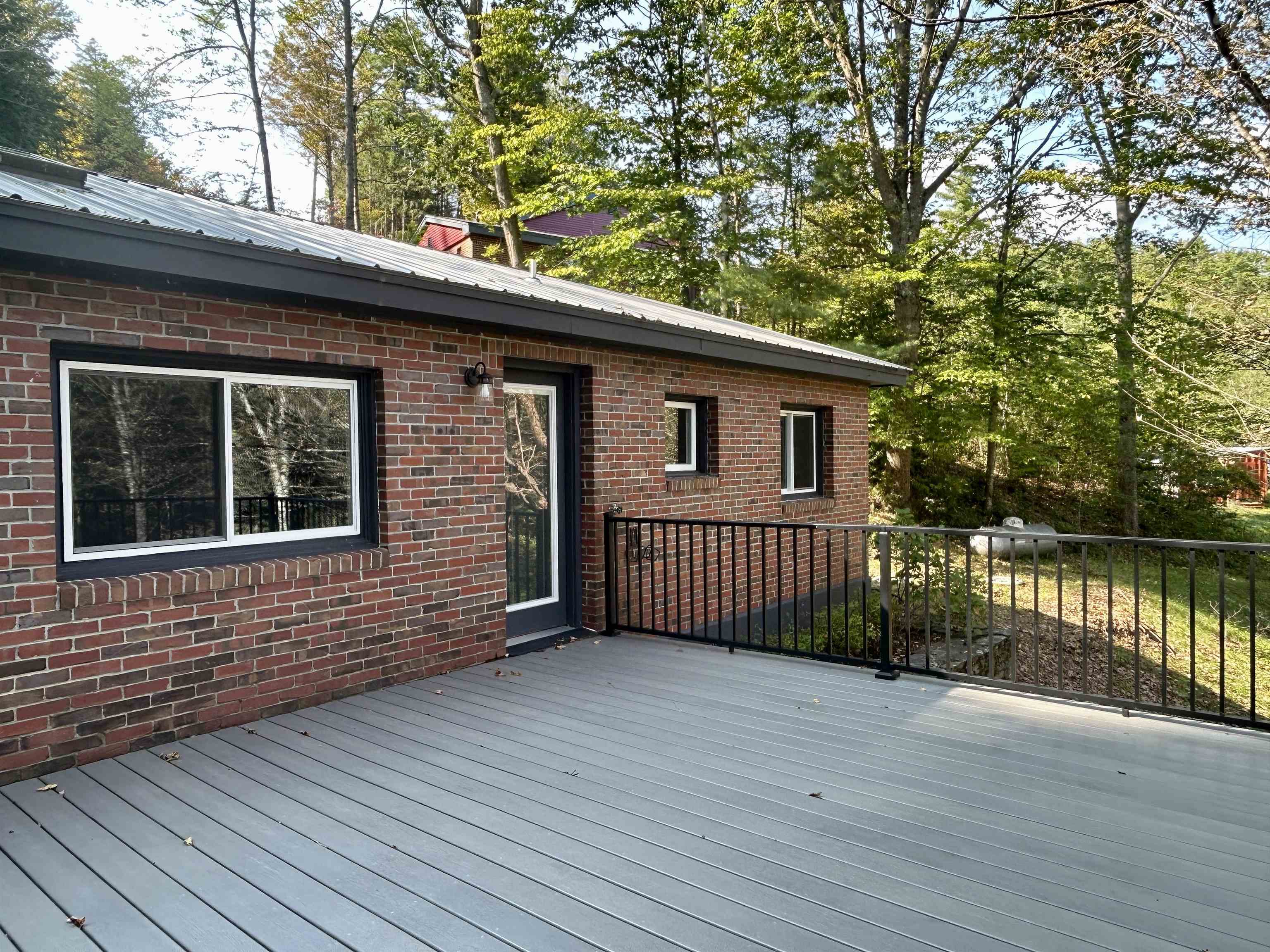 265 Vannorden Road Thetford, VT 05045 - Photo 1 of 21 Gallery Image 1