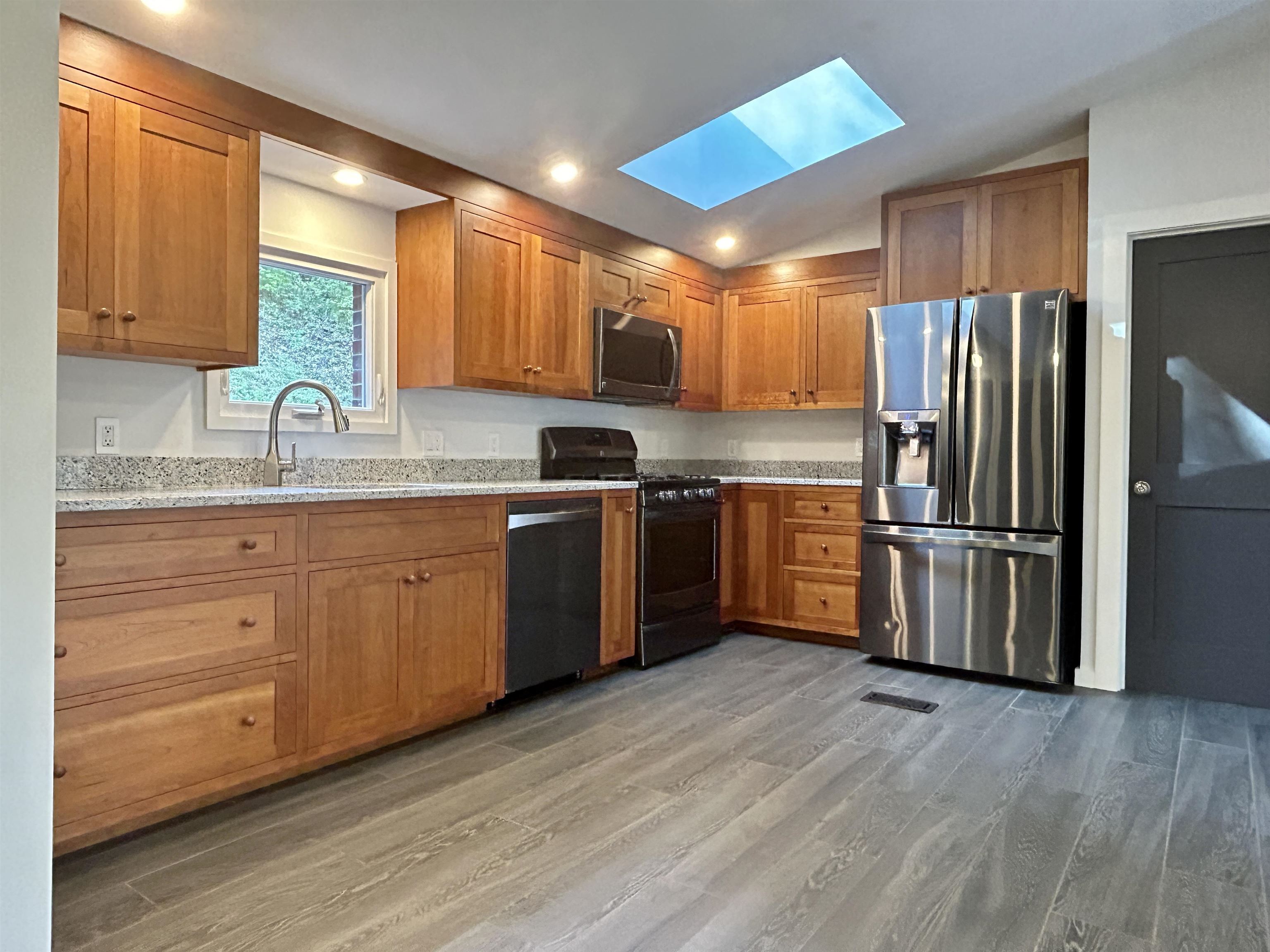 265 Vannorden Road Thetford, VT 05045 - Photo 16 of 21 Gallery Image 16