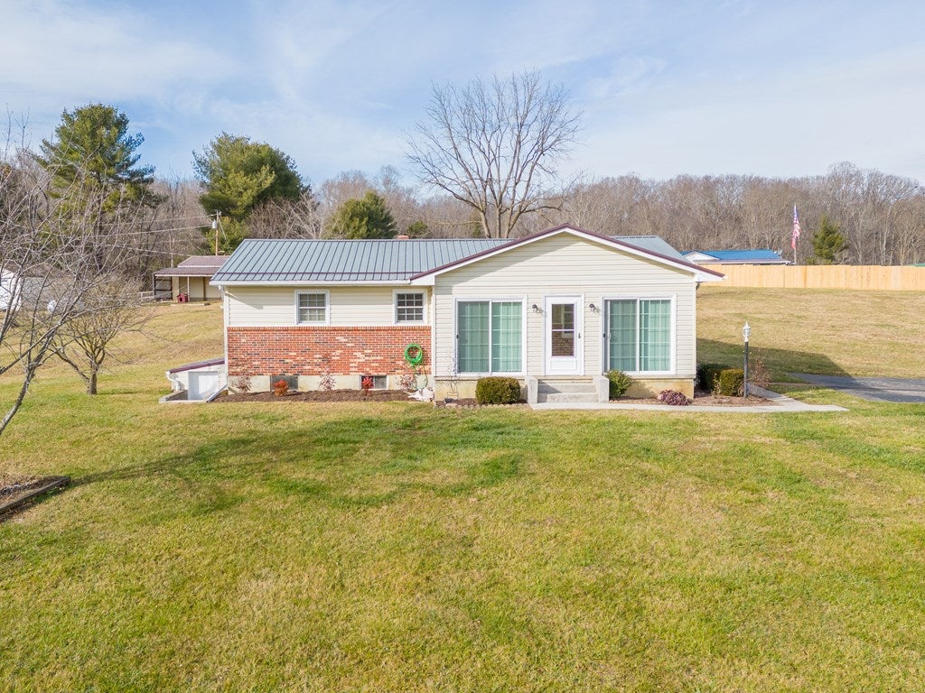 3549 Old Baltimore Road Draper, VA 24324 - Photo 65 of 74 Gallery Image 65