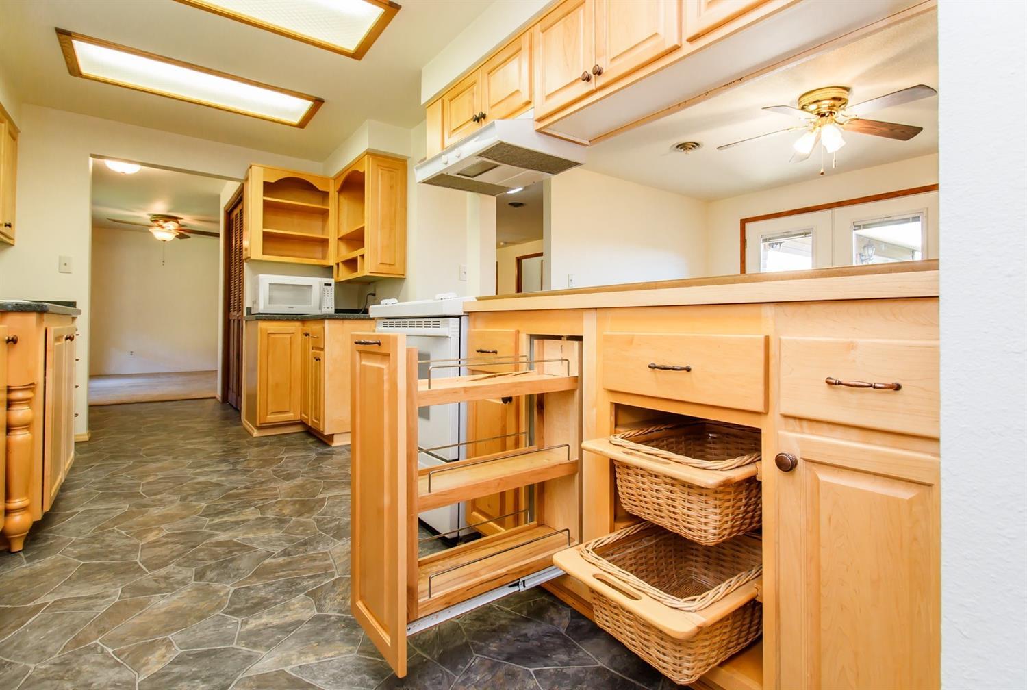 1257 Neil Creek Road Ashland, OR 97520 - Photo 4 of 34 Nice custom cabinets