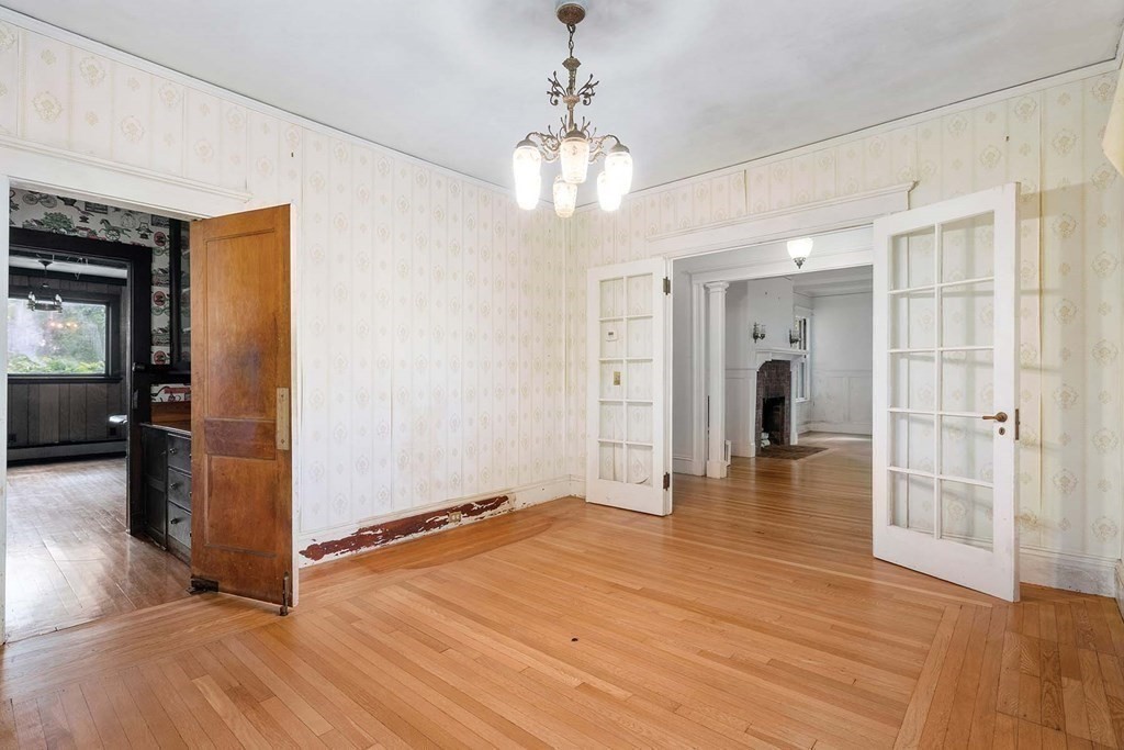 18 Norman Road Newton, MA 02461 - Photo 7 of 33 Gallery Image 7