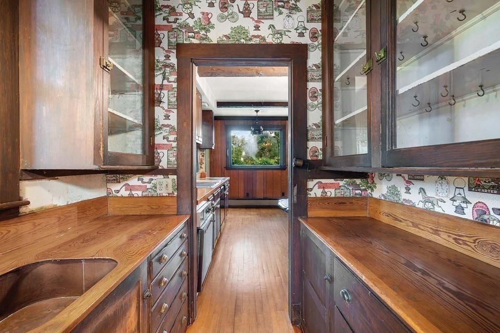18 Norman Road Newton, MA 02461 - Photo 8 of 33 Gallery Image 8