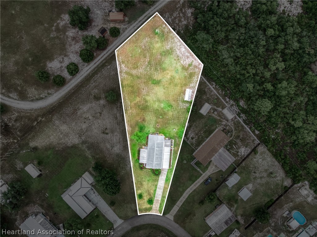 223 Hickory Ridge Drive Sebring, FL 33876 - Photo 3 of 43