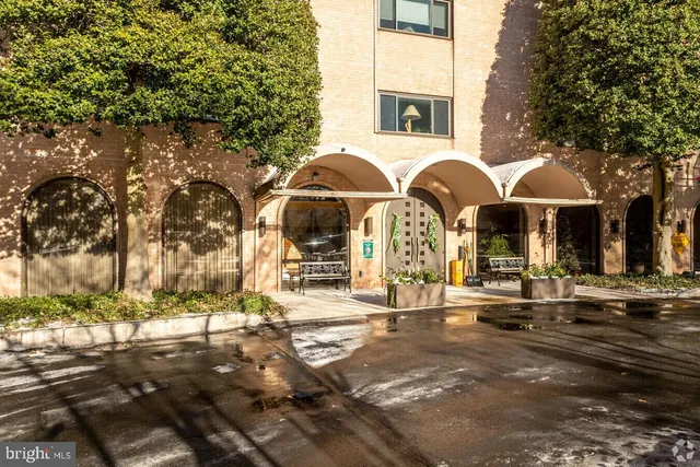 $240,000 | 501 North Providence Road, Unit 221, Media, PA 19063