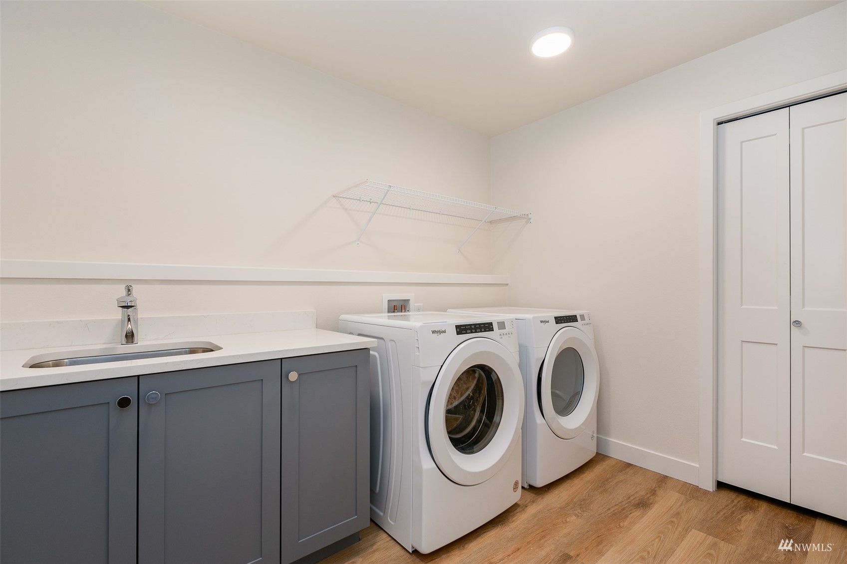 117 171st Place Southwest, Unit A Bothell, WA 98012 - Photo 19 of 20 a utility room with dryer and washer