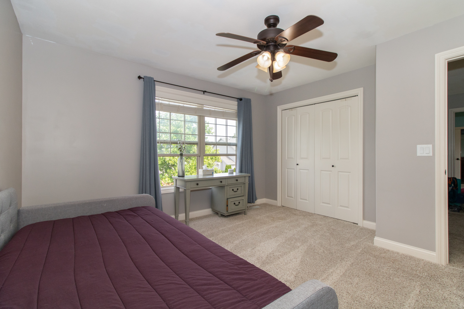 4002 Rockledge Road Bloomington, IL 61705 - Photo 40 of 60 a view of an empty room with a window