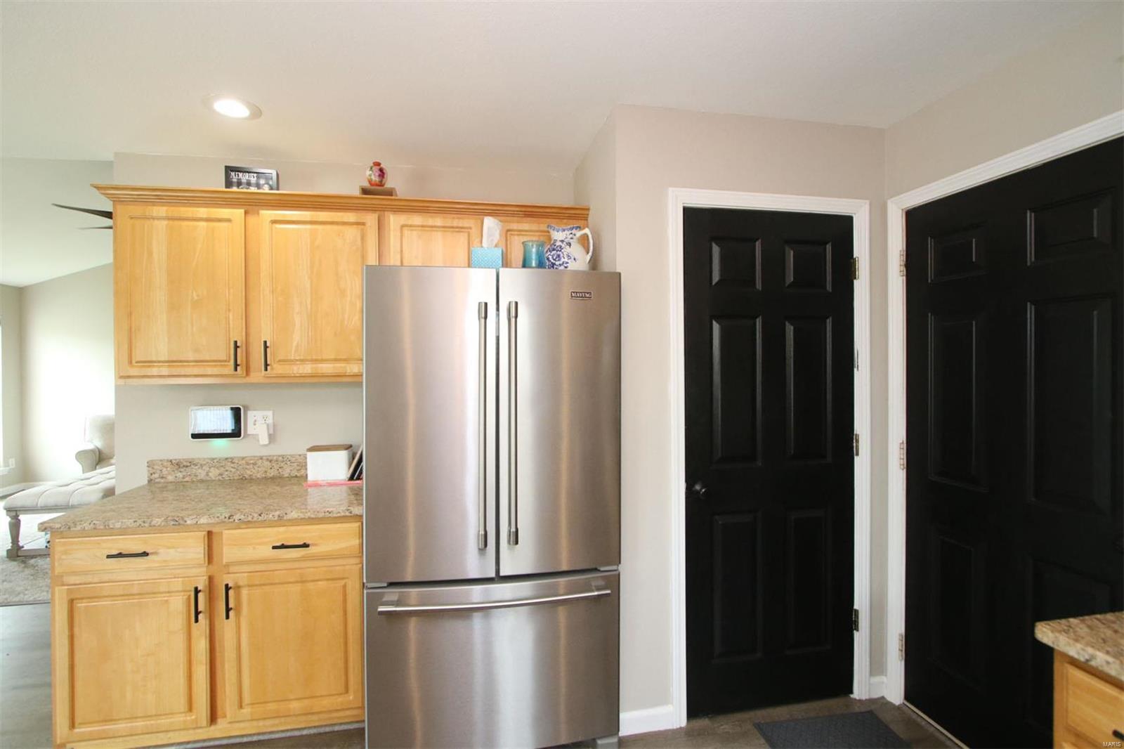 1317 Ridgefield Drive Godfrey, IL 62035 - Photo 17 of 25 Gallery Image 17