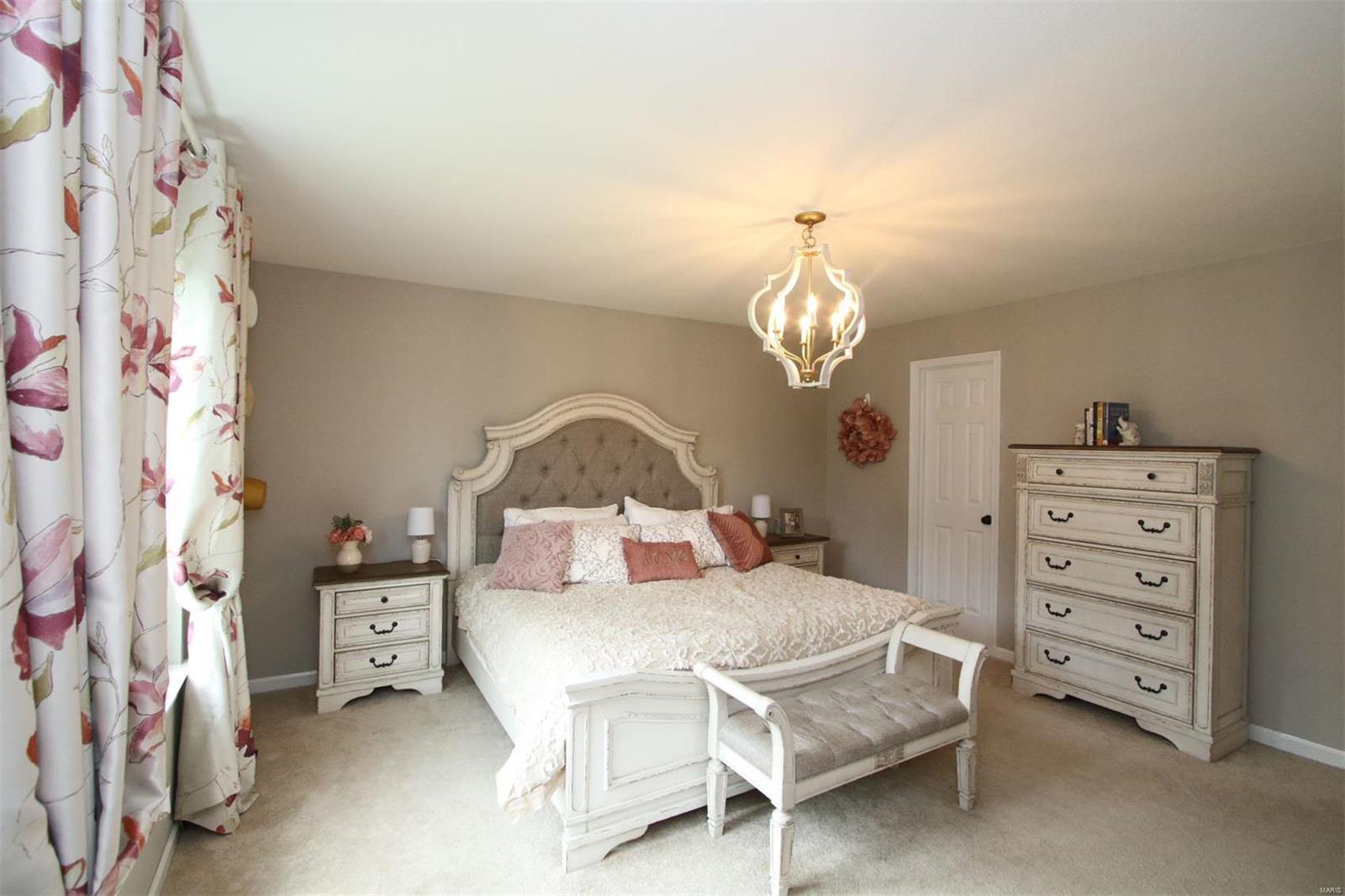 1317 Ridgefield Drive Godfrey, IL 62035 - Photo 18 of 25 Gallery Image 18