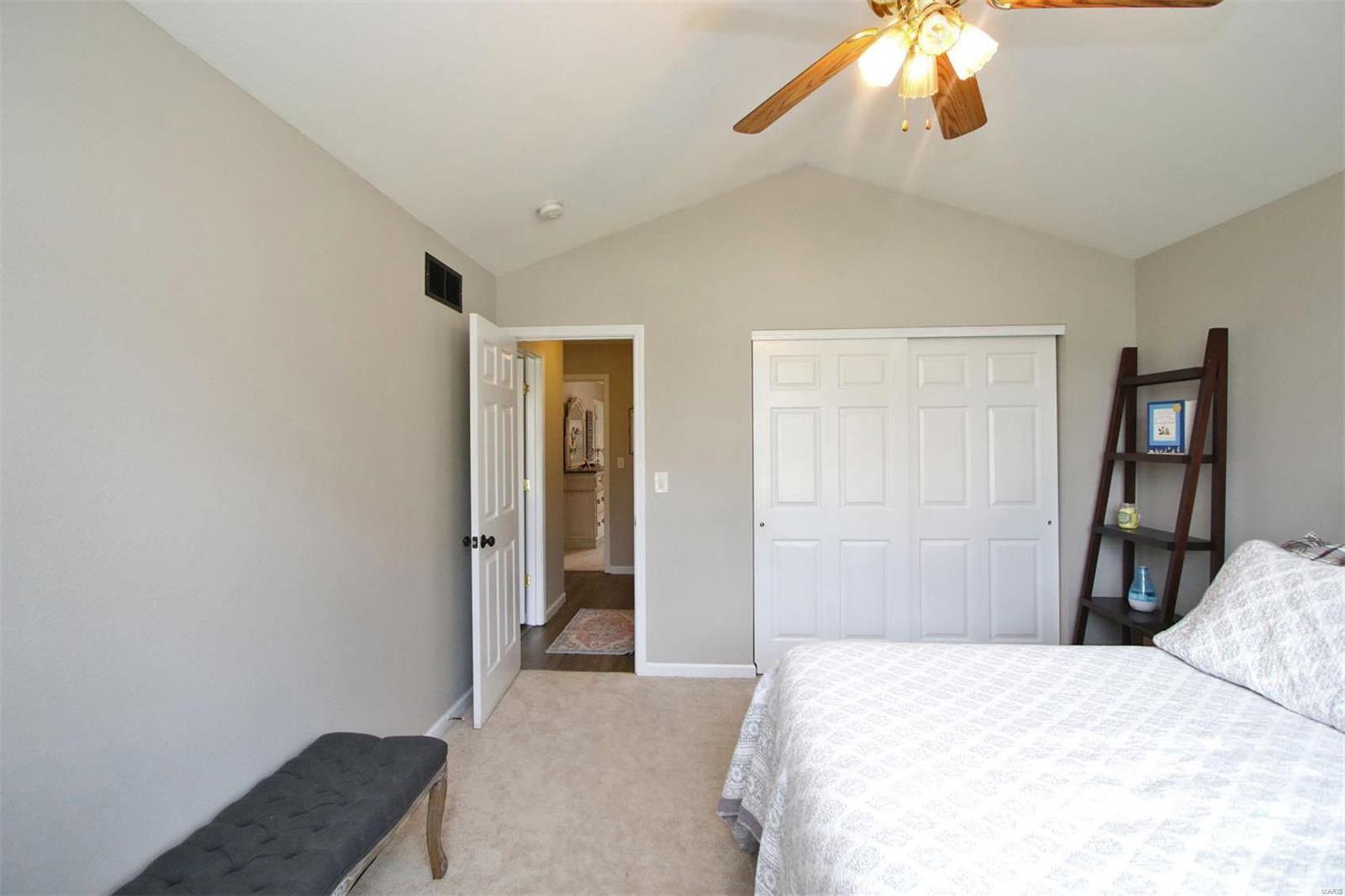 1317 Ridgefield Drive Godfrey, IL 62035 - Photo 22 of 25 Gallery Image 22