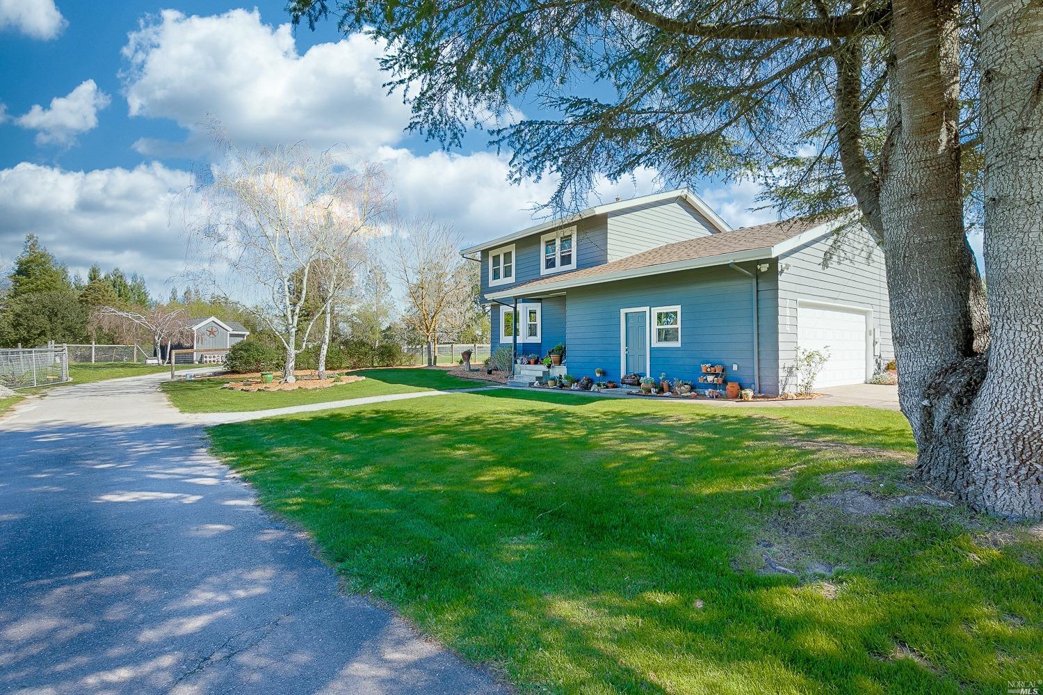 7804 Kennedy Road Sebastopol, CA 95472 - Photo 1 of 1 a view of outdoor space yard and porch