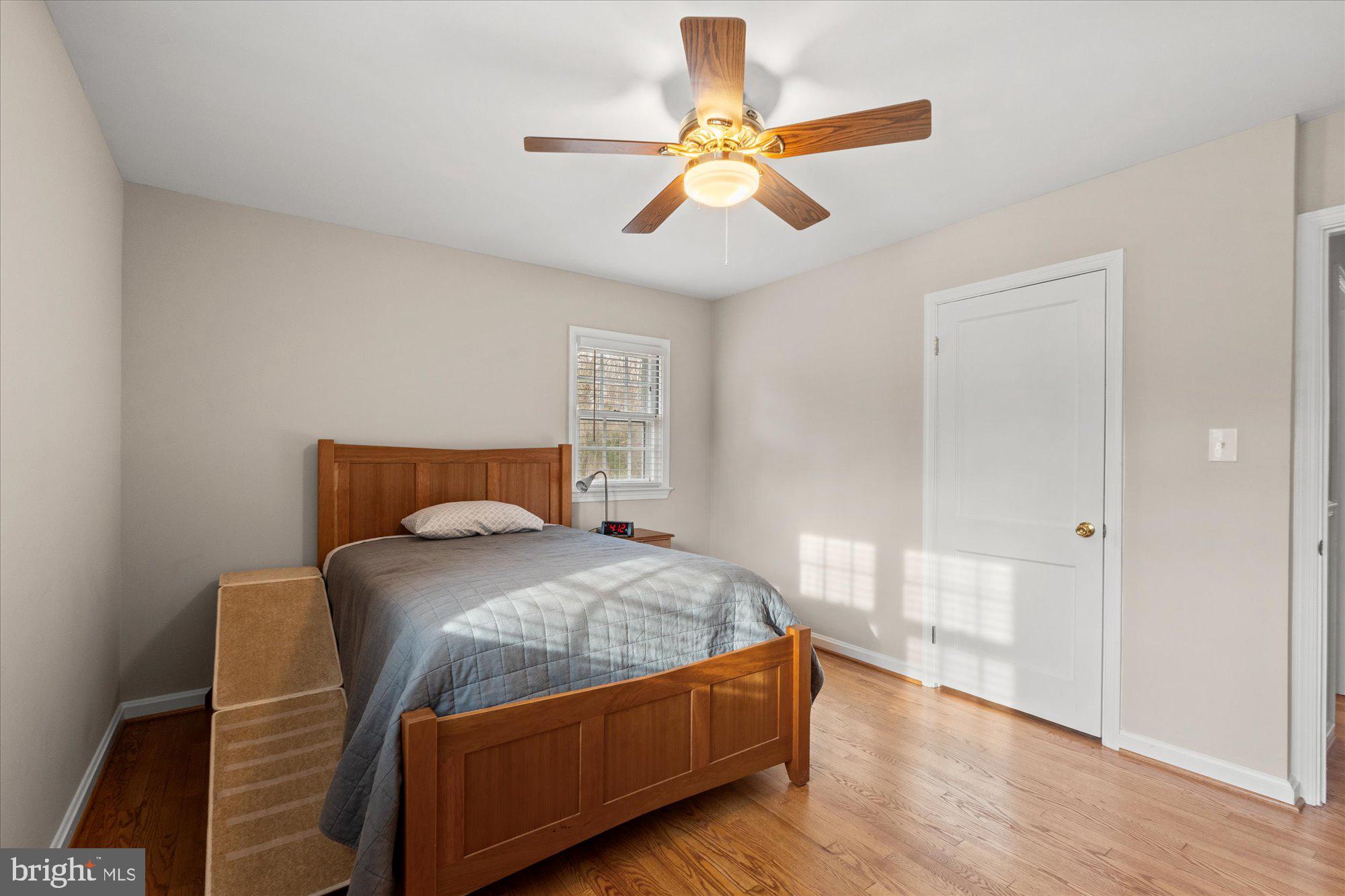 7912 Bainbridge Road Alexandria, VA 22308 - Photo 19 of 32 Bedroom