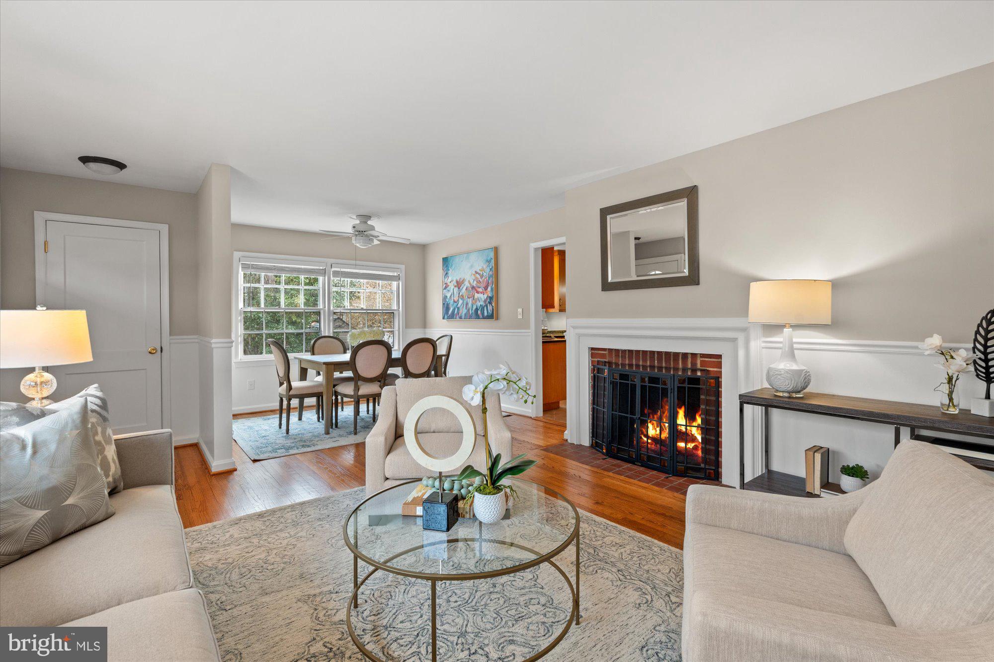 7912 Bainbridge Road Alexandria, VA 22308 - Photo 8 of 32 Living room