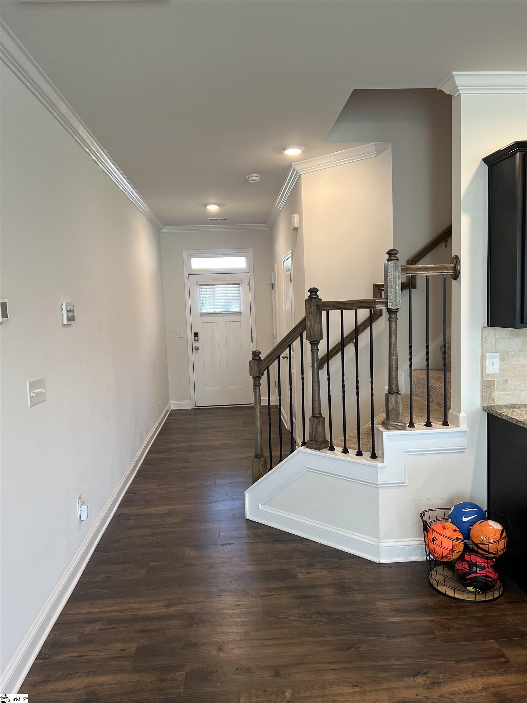 423 Yellow Fox Road Greer, SC 29650 - Photo 2 of 14 Gallery Image 2