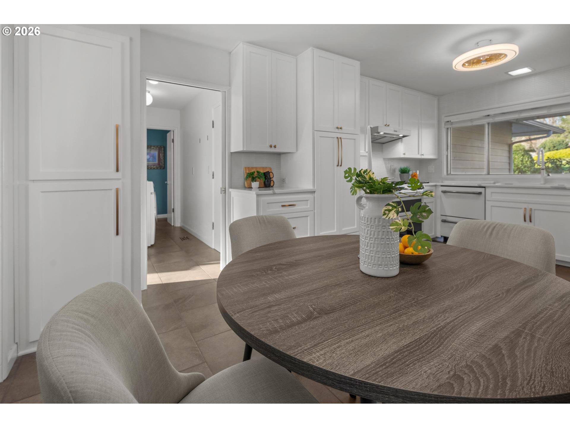 5138 Southwest Santa Monica Court Portland, OR 97221 - Photo 26 of 43