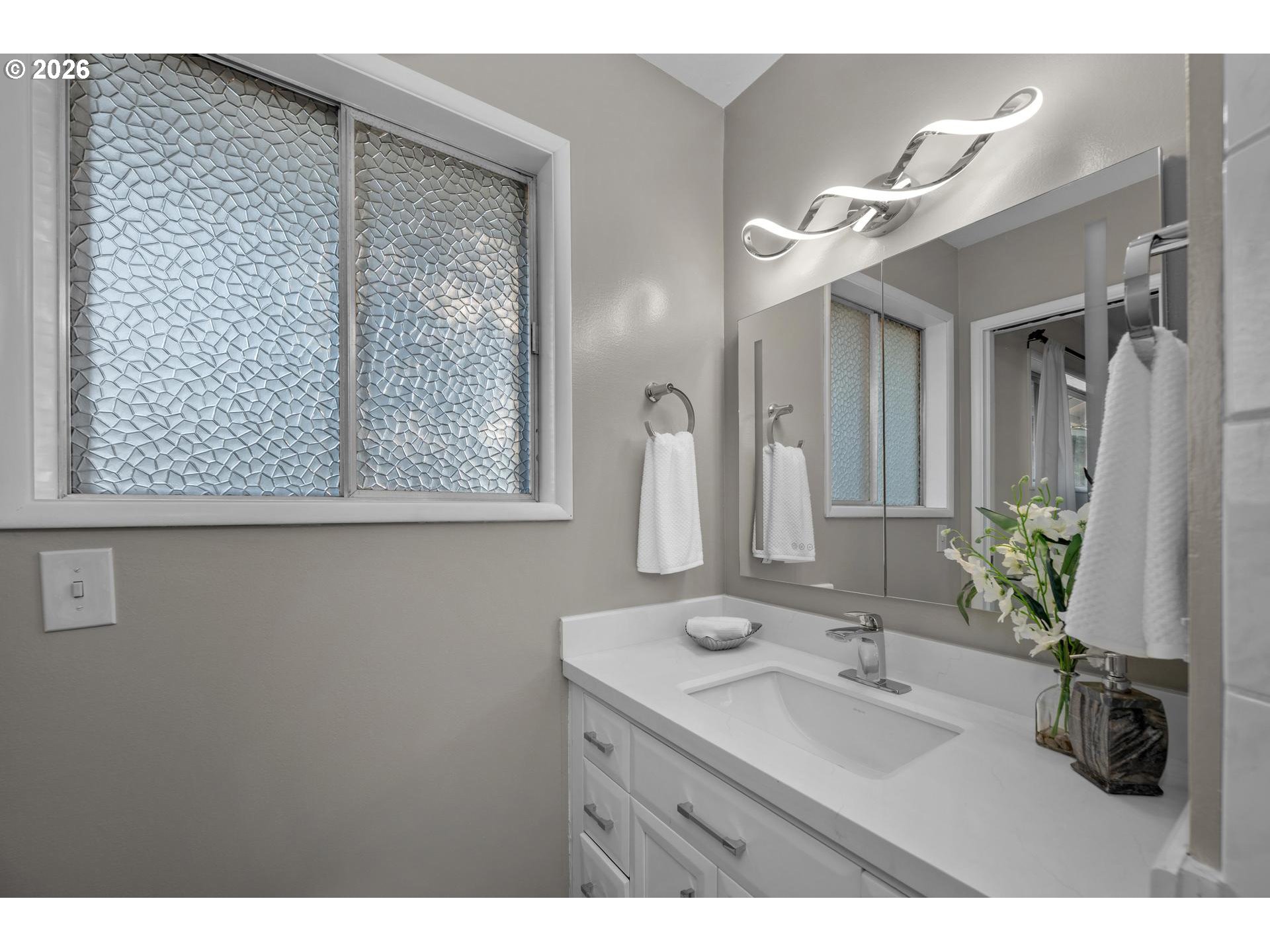 5138 Southwest Santa Monica Court Portland, OR 97221 - Photo 31 of 43