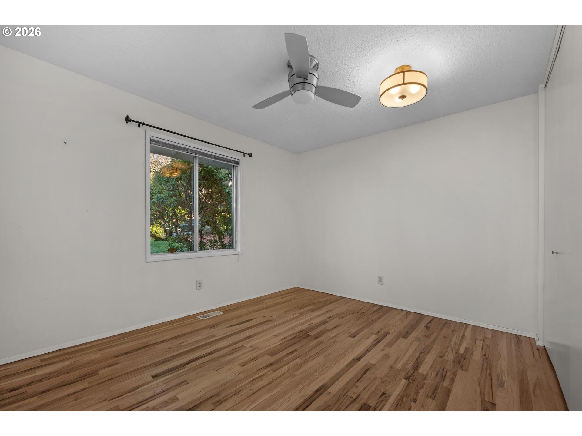 5138 Southwest Santa Monica Court Portland, OR 97221 - Photo 33 of 43