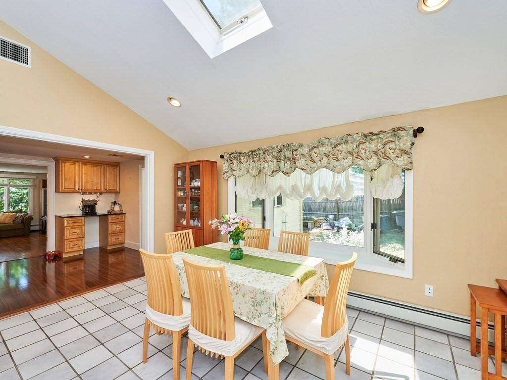 16 Bluebird Road Wellesley, MA 02481 - Photo 8 of 39 Gallery Image 8