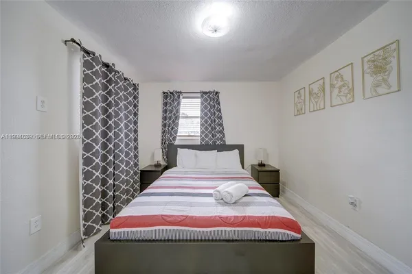 $2,000 | 427 Southwest 6th Street, Unit 4, Miami, FL 33130