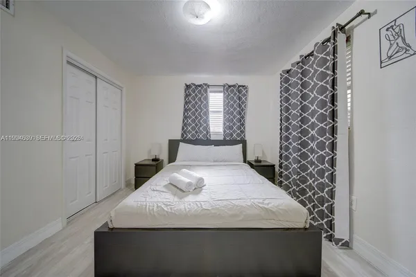 $2,000 | 427 Southwest 6th Street, Unit 4, Miami, FL 33130